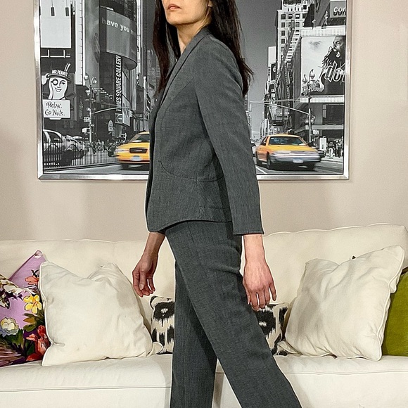 Akris Punto grey blazer - Picture 4 of 15